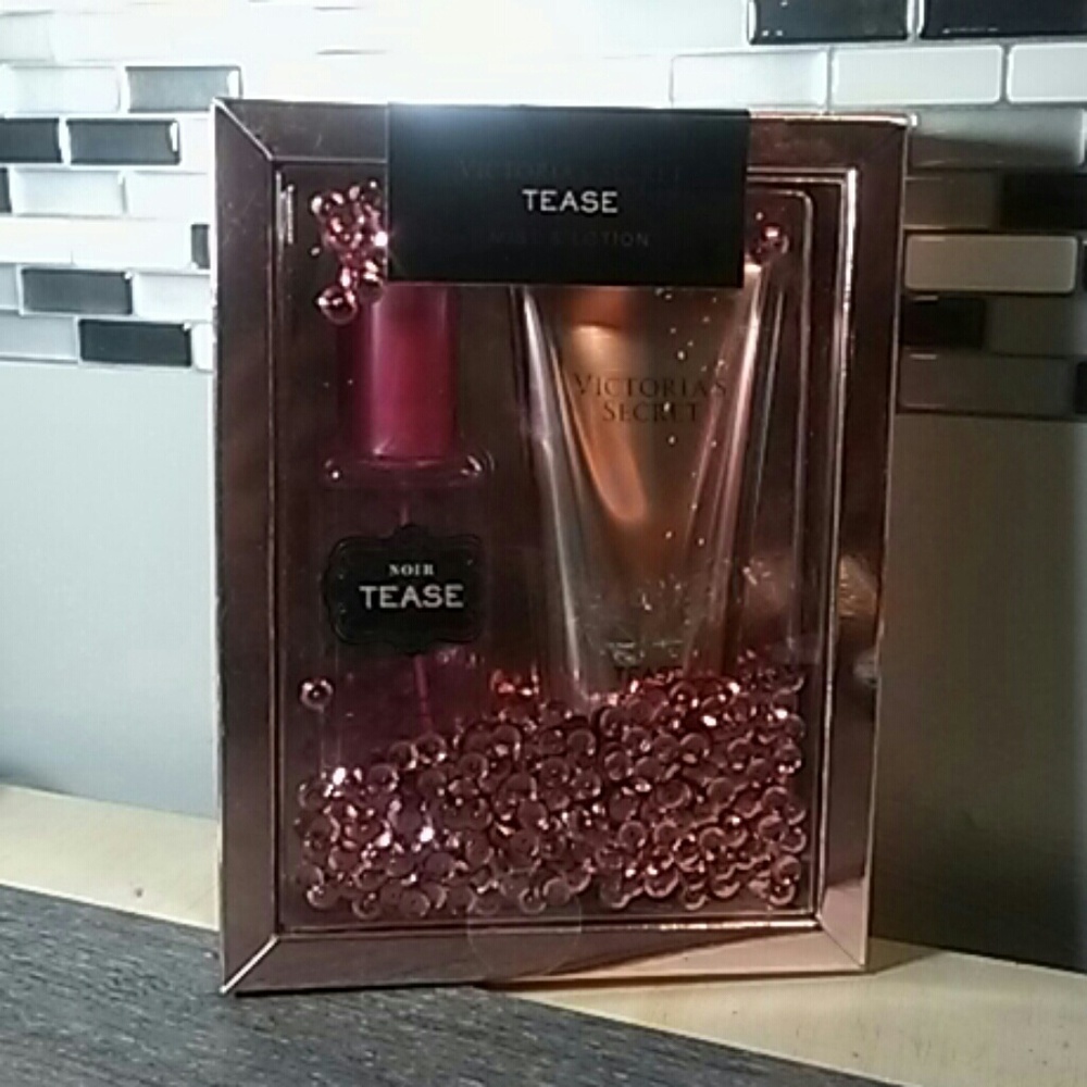 🆕 VS Tease Gift Set